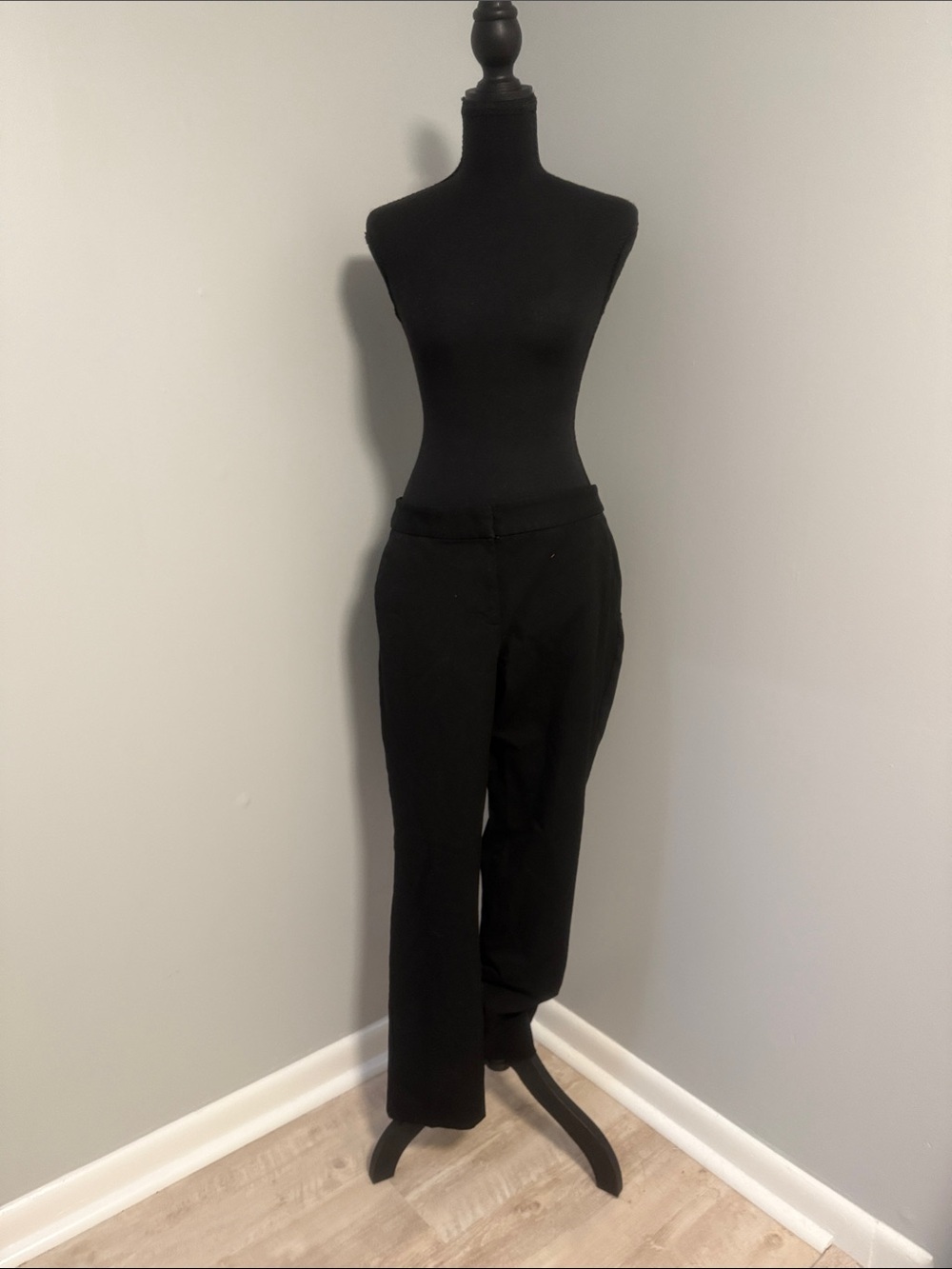Express Black Straight Leg Women's Pants
